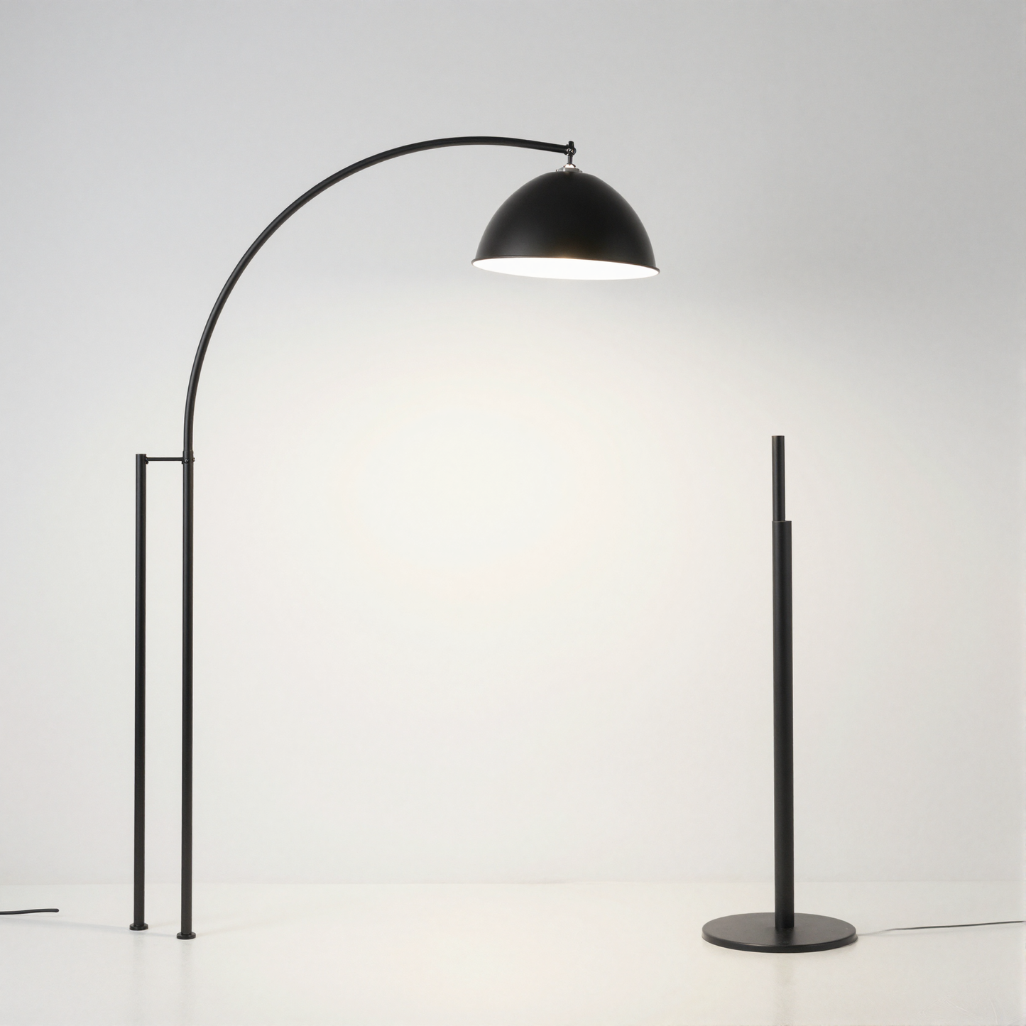 Arched Floor Lamp black